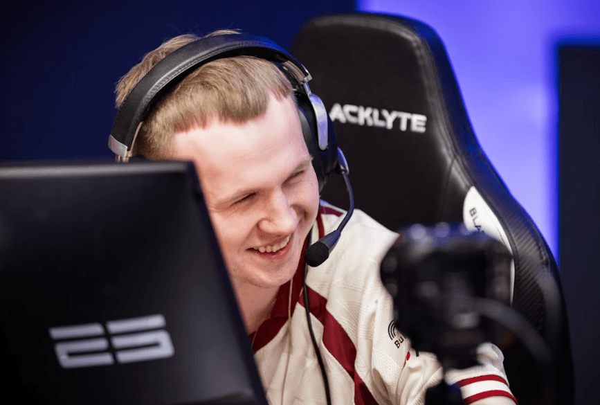 BLAST.tv Austin Major 2025: итоги первого дня Stage 1